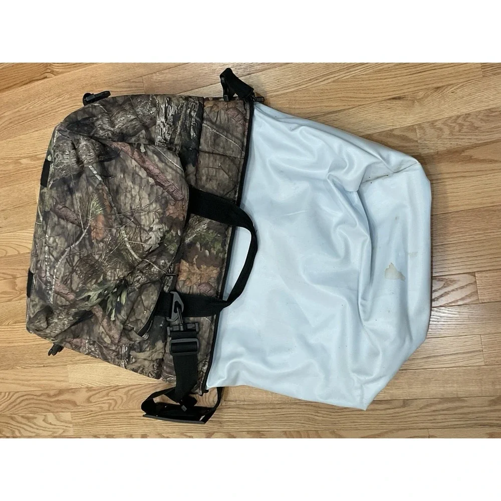 AO Coolers Canvas Insulated Bag Soft Sided 24 Can Camo Mossy Oak 26